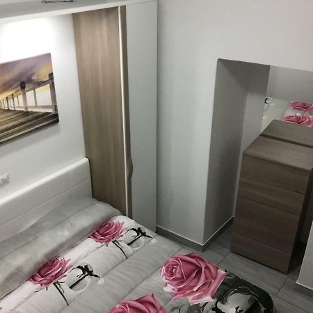 Alloggio Tulipano Apartment Acerra Luaran gambar