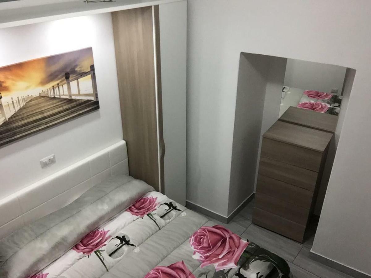 Alloggio Tulipano Apartment Acerra Luaran gambar