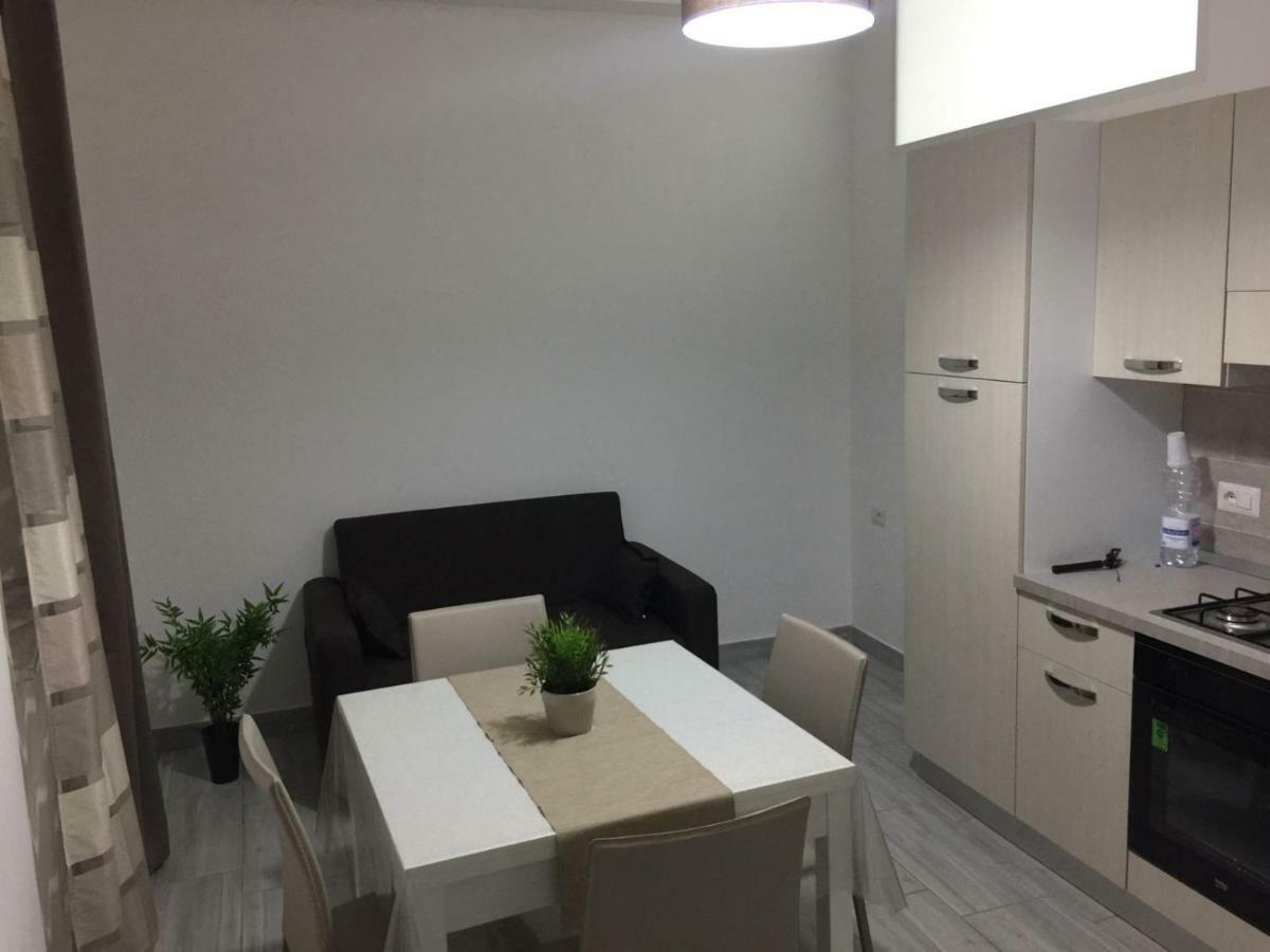 Alloggio Tulipano Apartment Acerra Luaran gambar